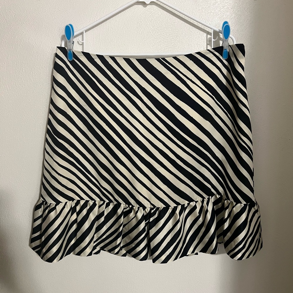 ANN TAYLOR‎ Zebra Print with Ruffle Cream and Black Skirt Women's Size 14 *NWT*